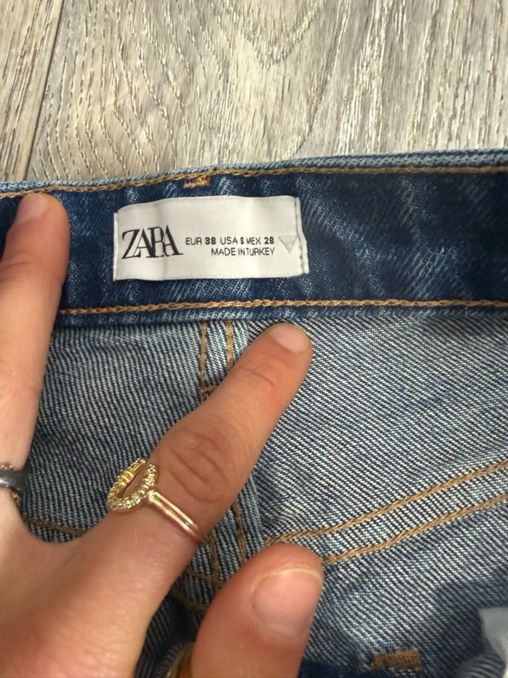 Zara Distressed Wide-Leg Blue Denim Jeans - Picture 3 of 3